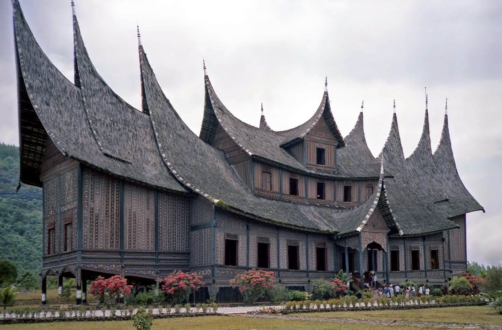 Besar 21 Gambar Rumah Adat Provinsi Di Indonesia 81 Untuk Desain Dekorasi Mebel Rumah dengan 21 Gambar Rumah Adat Provinsi Di Indonesia