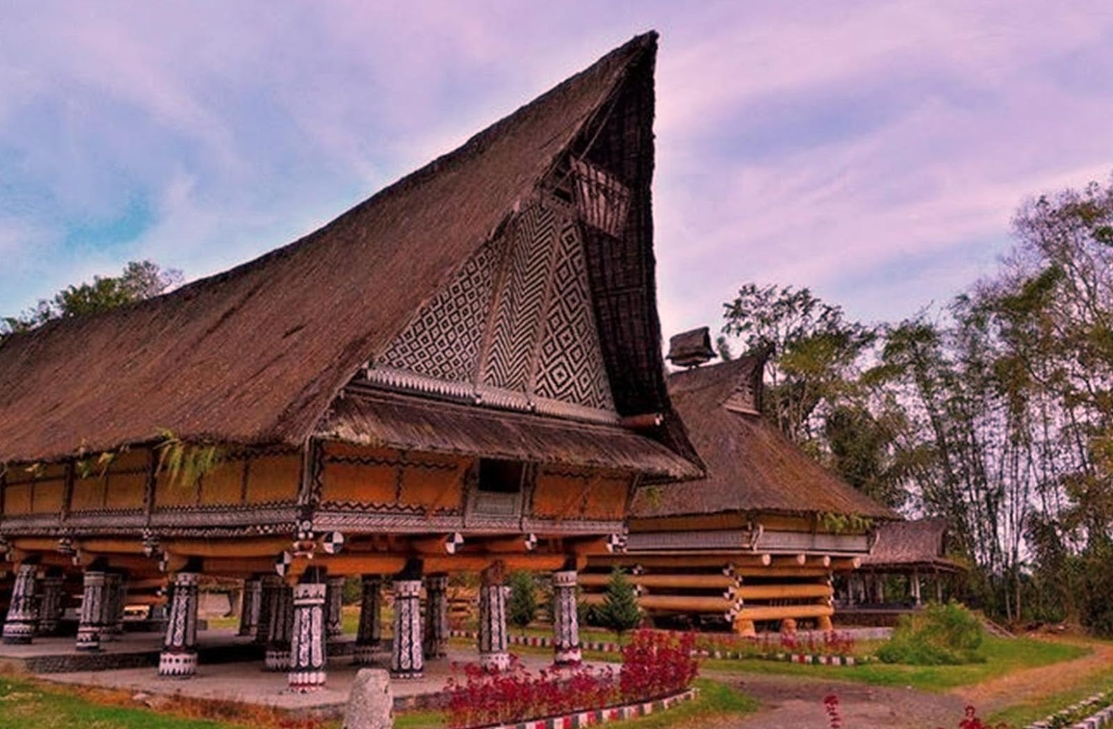 Epik 21 10 Gambar Rumah Adat 24 Dengan Tambahan Ide Dekorasi Rumah oleh 21 10 Gambar Rumah Adat