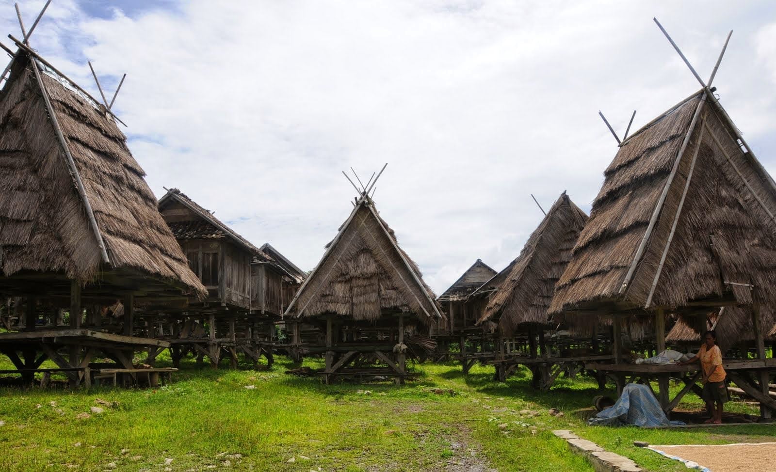 Kemewahan 21 Gambar Rumah Adat Nusa Tenggara Barat 47 Ide Renovasi Rumah untuk 21 Gambar Rumah Adat Nusa Tenggara Barat