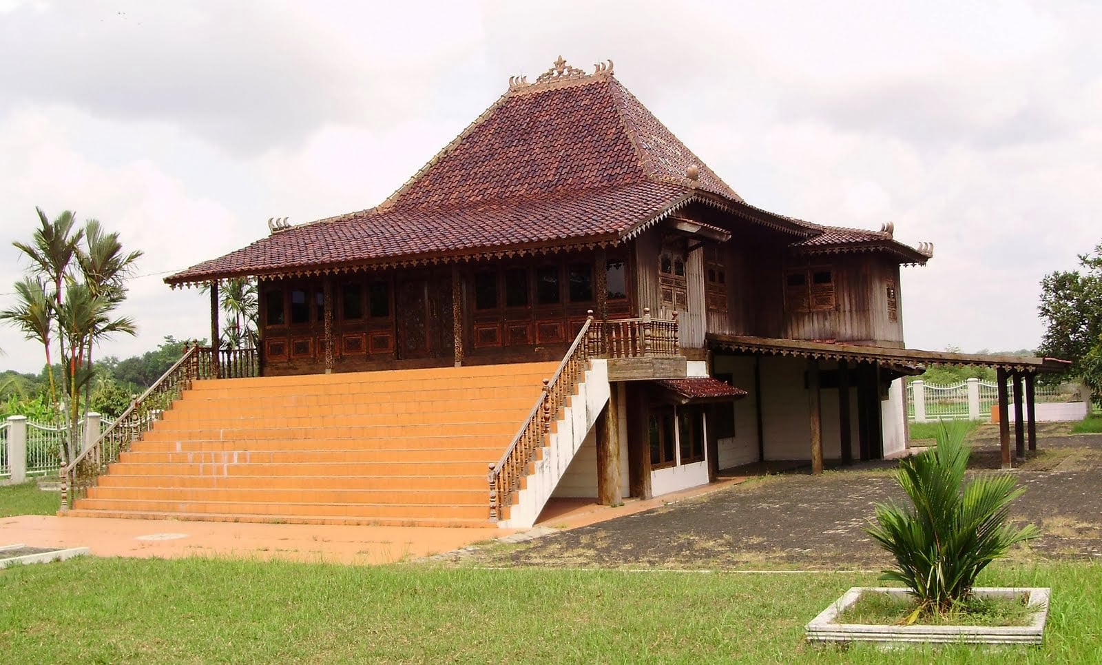 Mewah 21 Gambar Rumah Adat Sumatera Selatan 88 Untuk Perencanaan Desain Rumah untuk 21 Gambar Rumah Adat Sumatera Selatan
