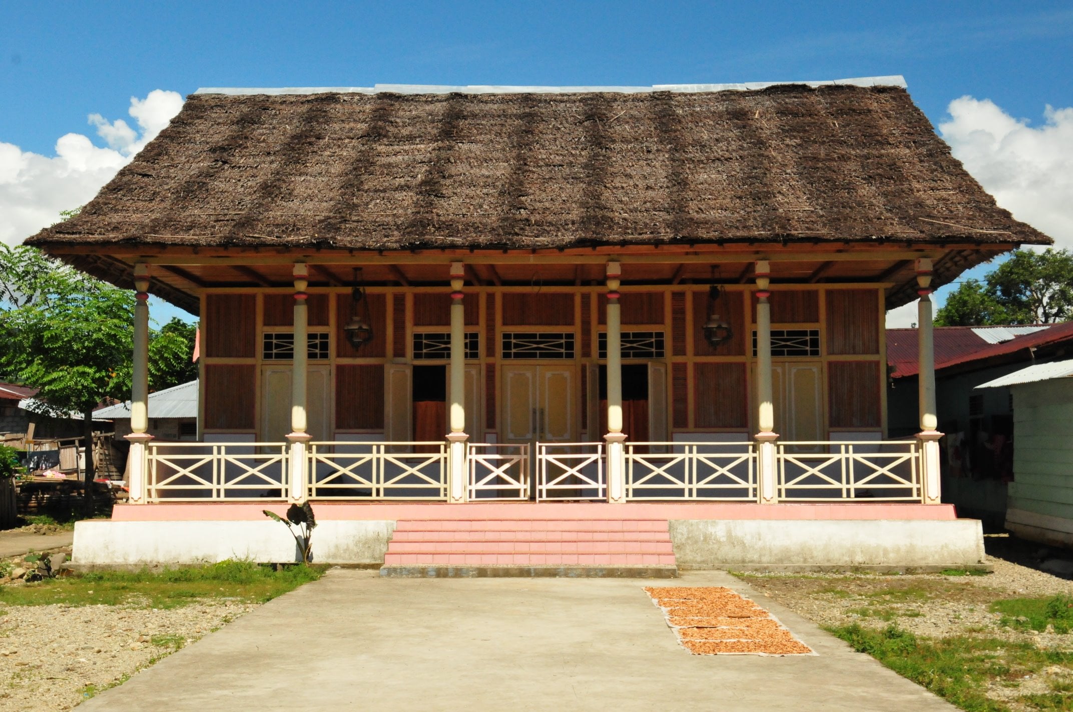 Spektakuler 21 Gambar Rumah Adat Maluku 13 Tentang Dekorasi Rumah Untuk Gaya Desain Interior dengan 21 Gambar Rumah Adat Maluku