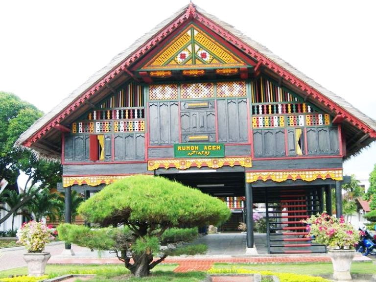 Imut Denah Rumah Adat Krong Bade 14 Menciptakan Perencana Dekorasi Rumah dengan Denah Rumah Adat Krong Bade