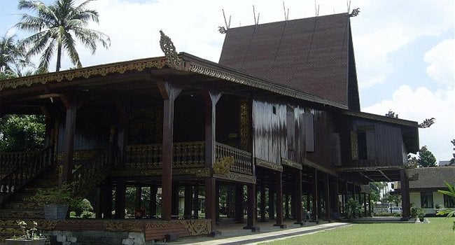 Keren Desain Rumah Adat Kalimantan Selatan 88 Bangun Ide Dekorasi Rumah dengan Desain Rumah Adat Kalimantan Selatan