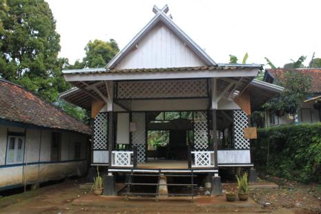 Keren Desain Rumah Panggung Adat Sunda 53 Menciptakan Ide Dekorasi Rumah dengan Desain Rumah Panggung Adat Sunda