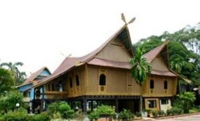 Luxurius Desain Rumah Adat Melayu Riau 54 Tentang Ide Desain Interior Rumah dengan Desain Rumah Adat Melayu Riau