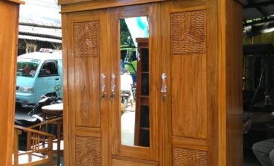 74 Ide Cantik Desain Lemari Dapur Kayu Jati Asli Kombinasi Kaca Kreatif Deh