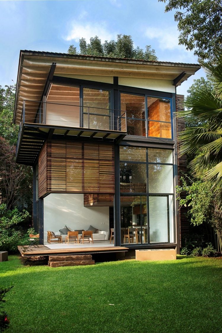 48 Inspirasi Desain Rumah Kayu 2 Lantai Trend Masa Kini