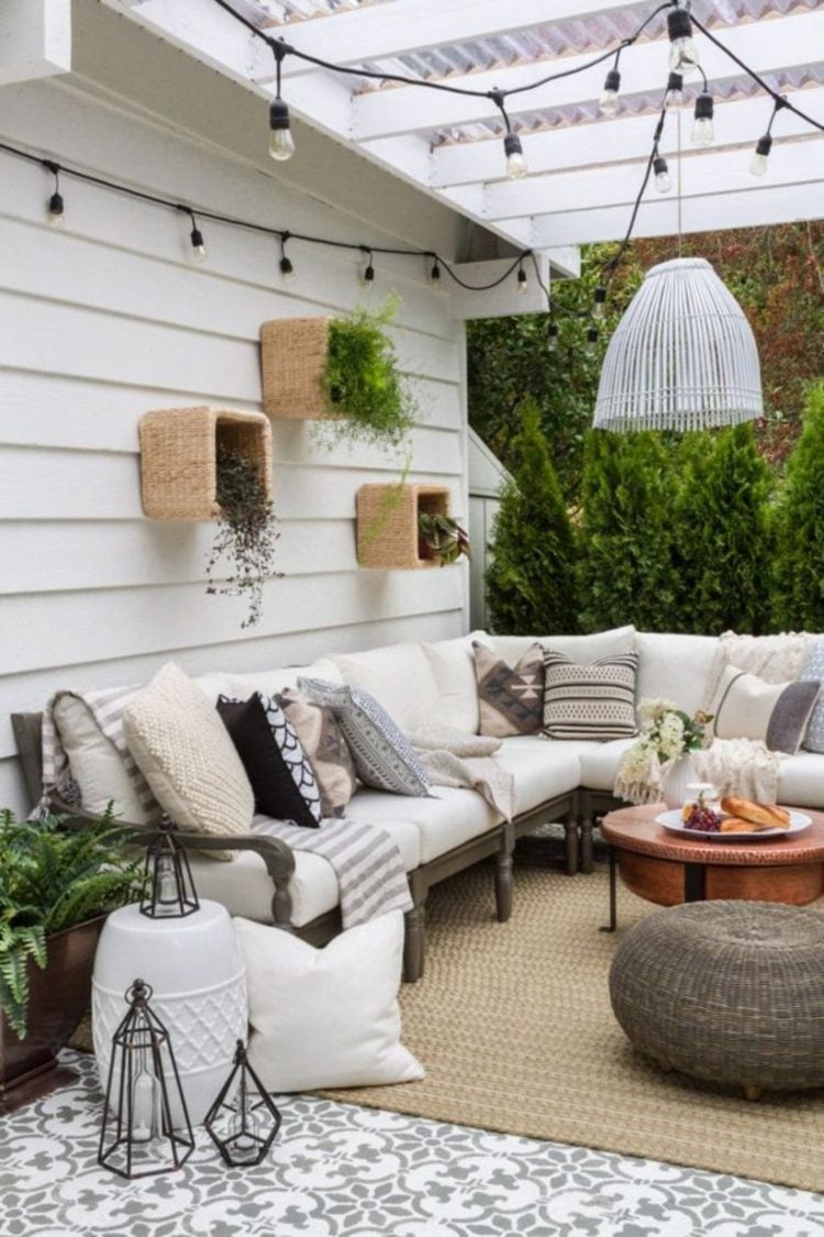 19 Ide Cantik Desain Ruang Tamu Outdoor Minimalis Paling Terkenal