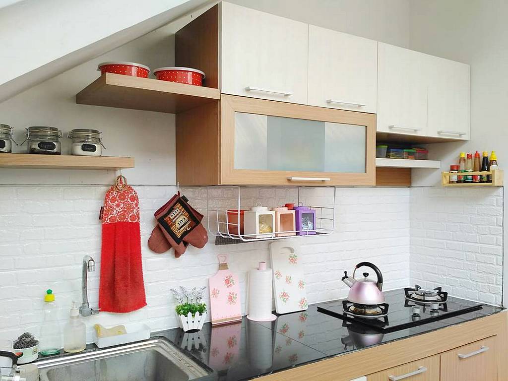 55 Kumpulan Desain Dapur Kecil Dibawah Tangga Istimewa Banget