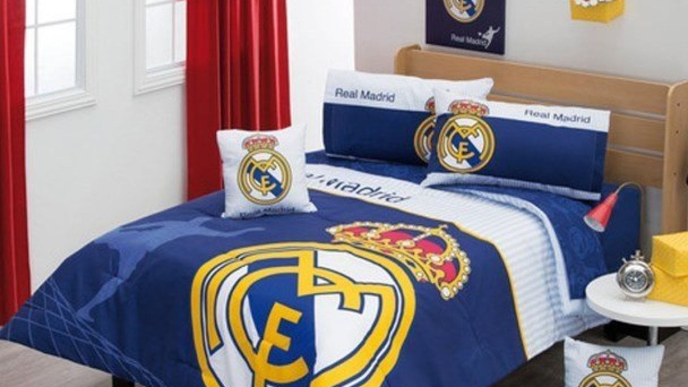 93 Ide Cantik Desain Kamar Tidur Real Madrid Istimewa Banget