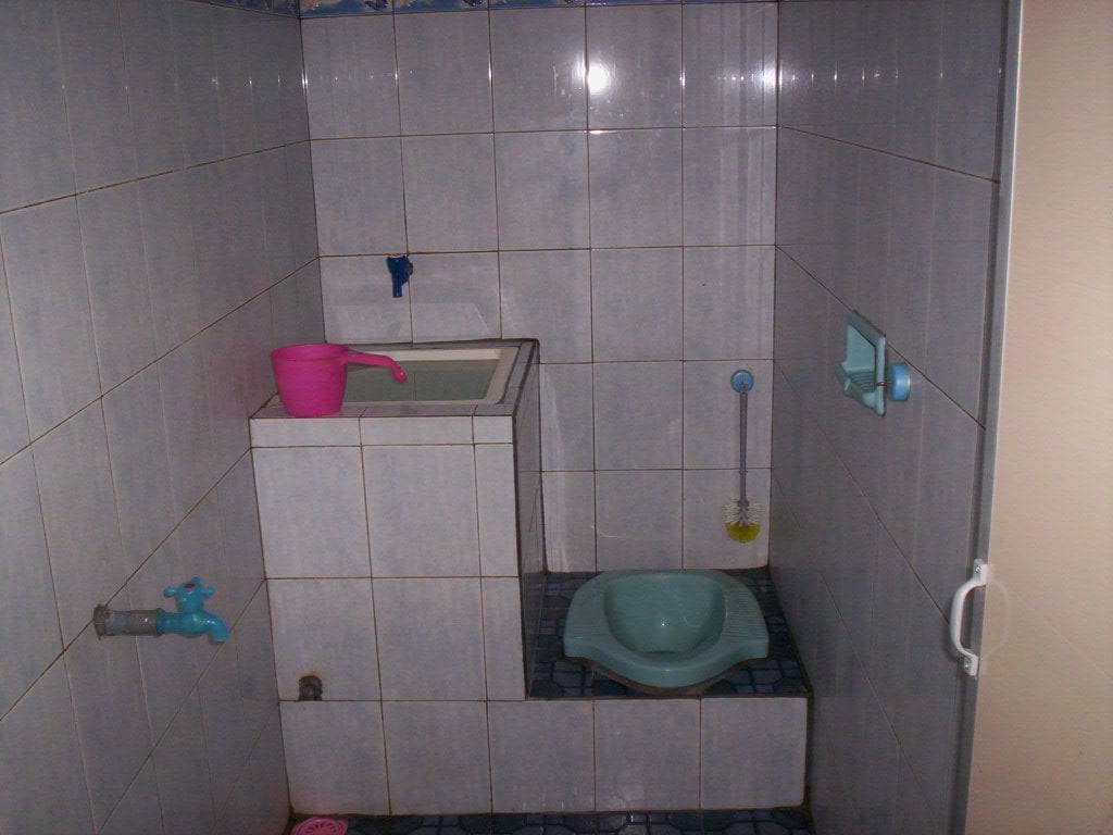 26 Ide Cantik Desain Kamar Mandi Minimalis 1x1 Wc Jongkok Trend Masa Kini