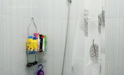 39 Gambar Desain Kamar Mandi Minimalis Kloset Jongkok Dengan Shower Paling Populer di Dunia