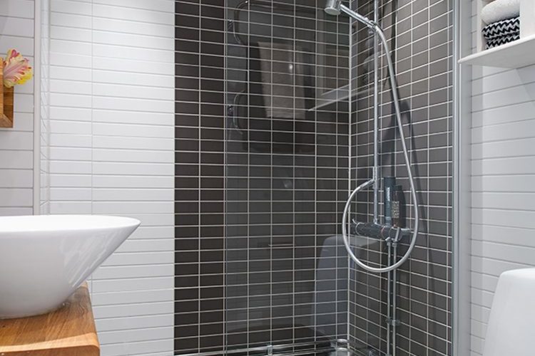 54 Inspirasi Desain Kamar Mandi Minimalis Dengan Shower Yang Wajib Kamu Ketahui