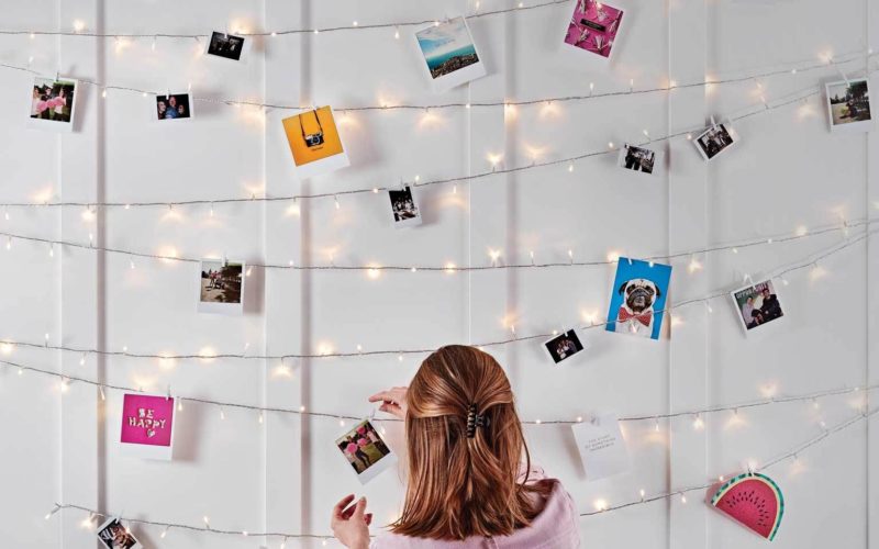 60 Ragam Seni Dekorasi Foto Di Kamar Tidur Terlengkap