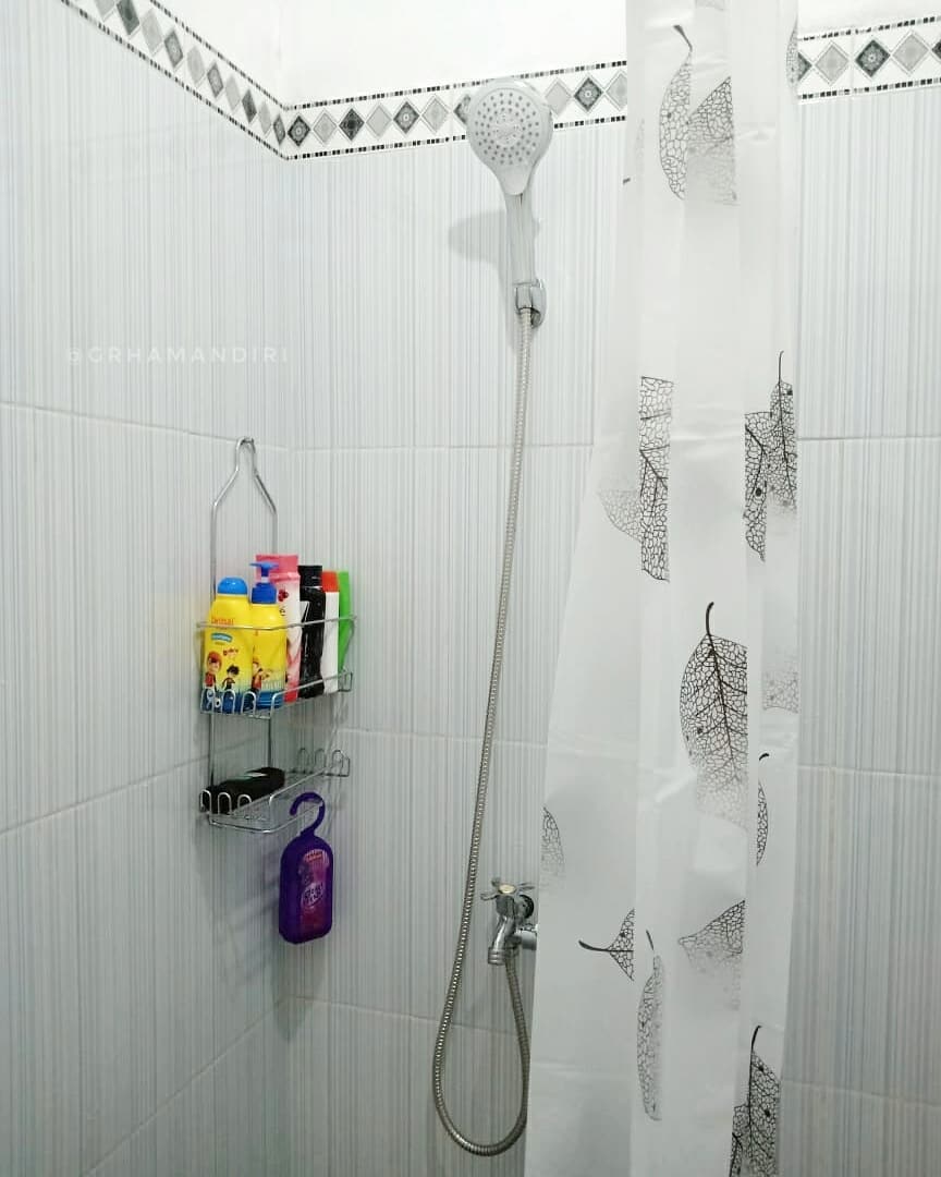 96 Kumpulan Desain Kamar Mandi Minimalis Kloset Jongkok Shower Yang Belum Banyak Diketahui